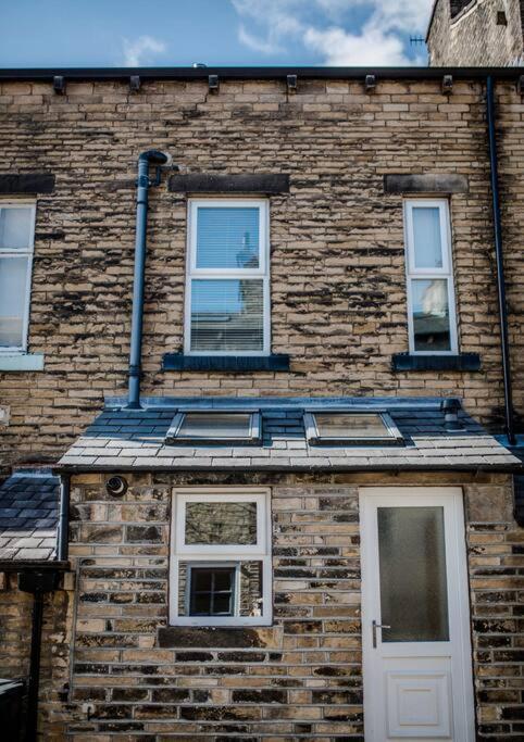 Sleeps 5 - 3 Bedrooms - Walk To The Square Hosted Happy Valley Cast Hebden Bridge Zewnętrze zdjęcie