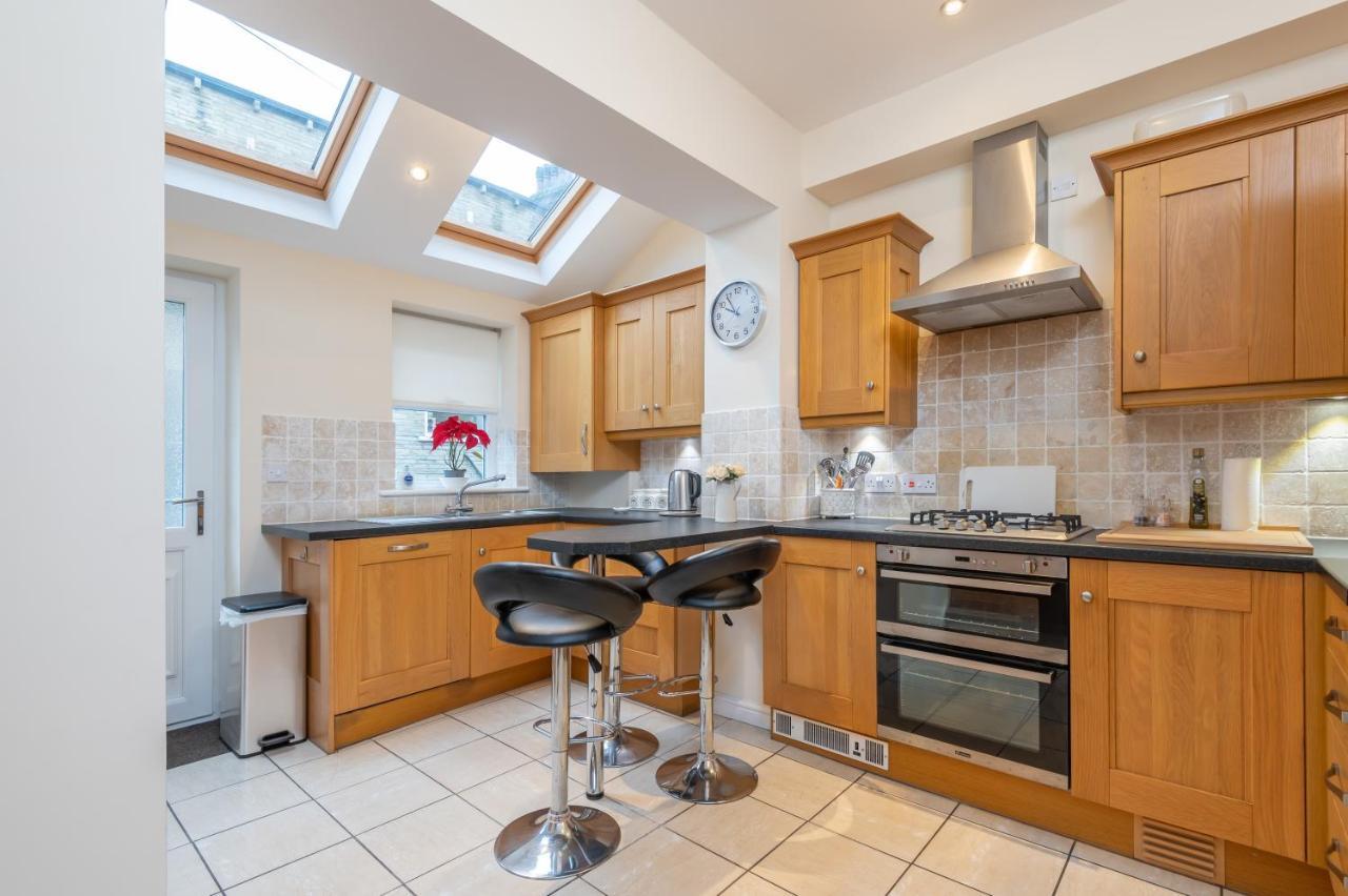 Sleeps 5 - 3 Bedrooms - Walk To The Square Hosted Happy Valley Cast Hebden Bridge Zewnętrze zdjęcie