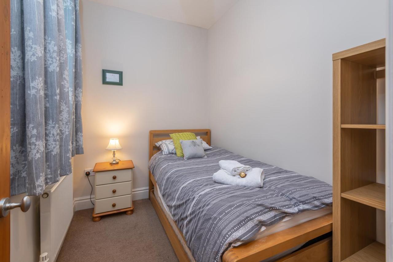 Sleeps 5 - 3 Bedrooms - Walk To The Square Hosted Happy Valley Cast Hebden Bridge Zewnętrze zdjęcie